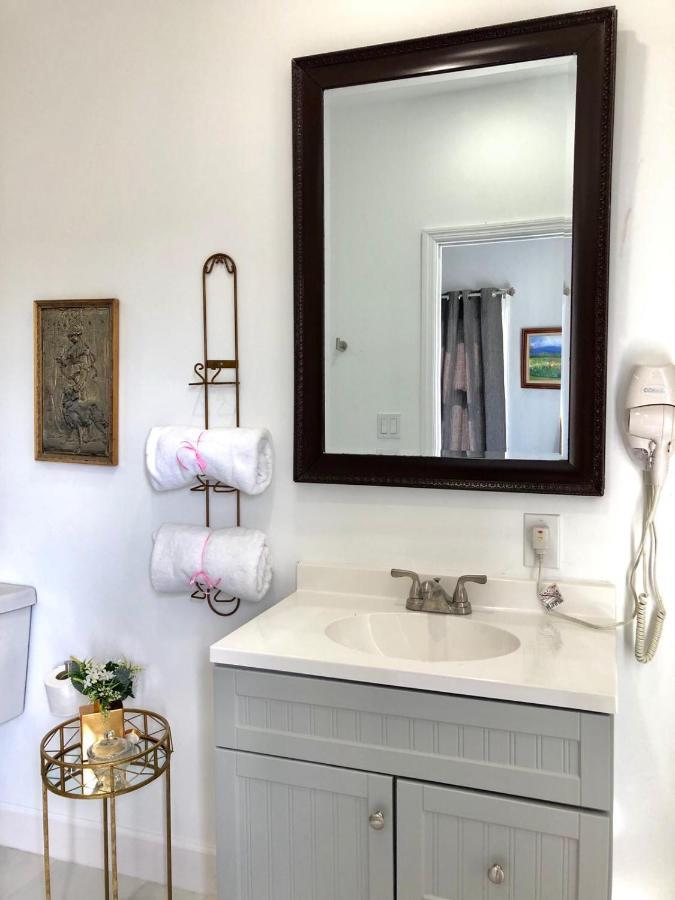 Private Suite Mins From Mia Free Parking Miami Ngoại thất bức ảnh