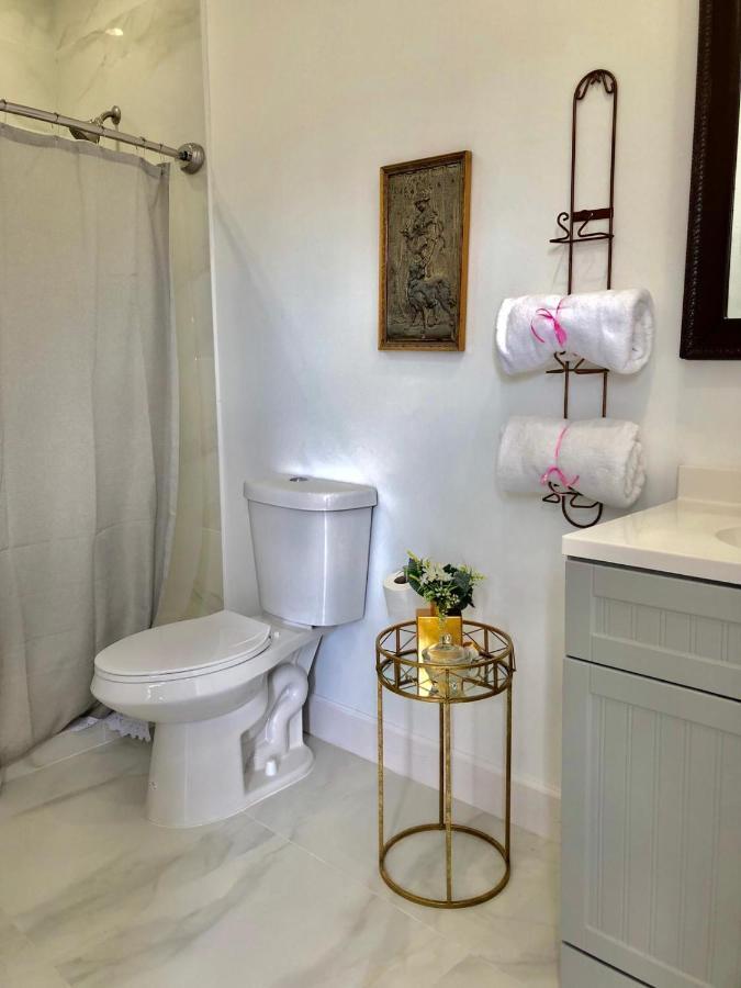 Private Suite Mins From Mia Free Parking Miami Ngoại thất bức ảnh